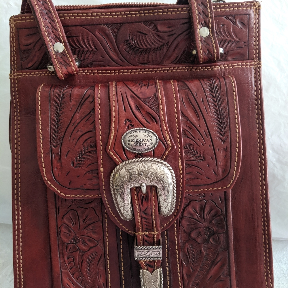 Vntg AMERICAN WEST Handmade Tooled Leather Purse